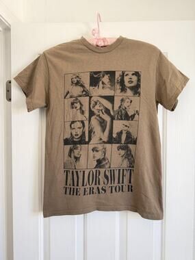 Taylor Swift The Eras Tour Graphic Concert T-Shirt Beige Size S